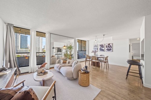 1504-3771 Bartlett Court, Burnaby, BC 