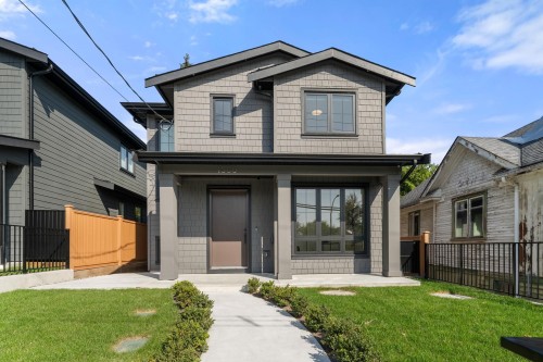 1350 Ross Road, North Vancouver, BC 