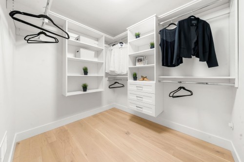 1350 Ross Road, North Vancouver, BC 
