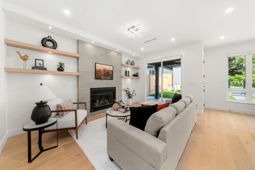 1350 Ross Road, North Vancouver, BC 