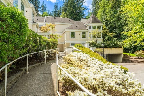 205-6860 Rumble Street, Burnaby, BC 