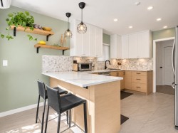 2803 St. Catherines Street Vancouver, BC V5T 4R7