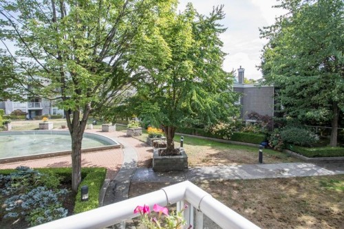 211-8460 Jellicoe Street, Vancouver, BC 