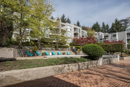 211-8460 Jellicoe Street, Vancouver, BC 