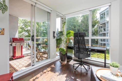 211-8460 Jellicoe Street, Vancouver, BC 