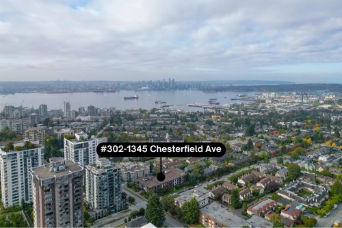 302-1345 Chesterfield Avenue, North Vancouver, BC 