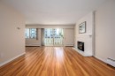 302-1345 Chesterfield Avenue, North Vancouver, BC 