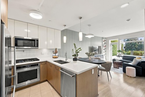 127-22 Royal Avenue E, New Westminster, BC 