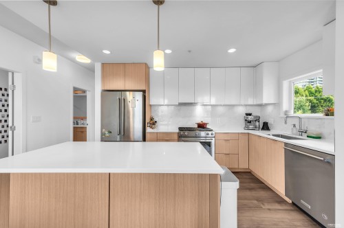 412-2188 Madison Avenue, Burnaby, BC 