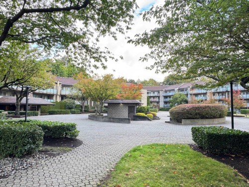 306-4363 Halifax Street, Burnaby, BC 