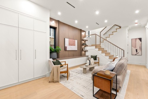 1-2735 Eton Street, Vancouver, BC 