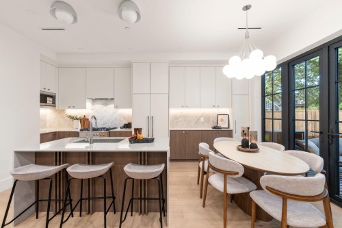 1-2735 Eton Street, Vancouver, BC 