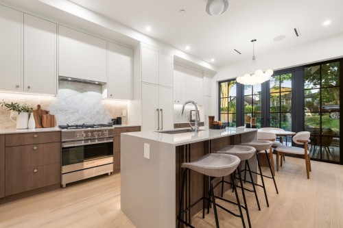1-2735 Eton Street, Vancouver, BC 