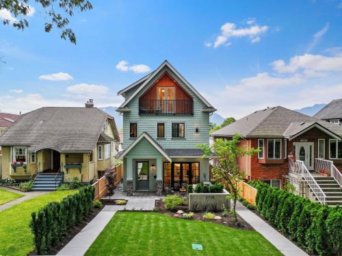 1-2735 Eton Street, Vancouver, BC 