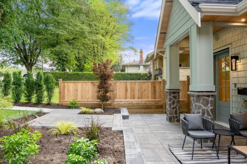 1-2735 Eton Street, Vancouver, BC 