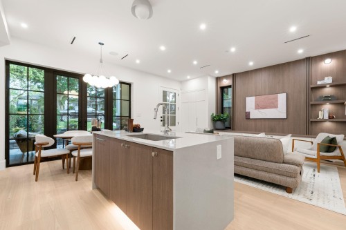 1-2735 Eton Street, Vancouver, BC 