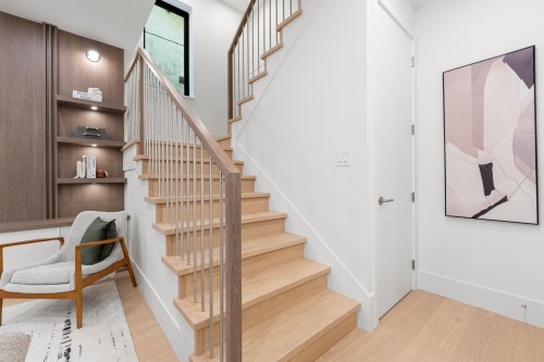 1-2735 Eton Street, Vancouver, BC 