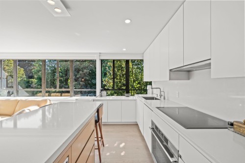 817-1445 Marpole Avenue, Vancouver, BC 