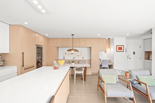 817-1445 Marpole Avenue, Vancouver, BC 