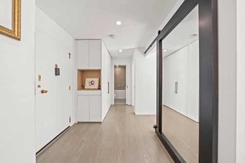 817-1445 Marpole Avenue, Vancouver, BC 