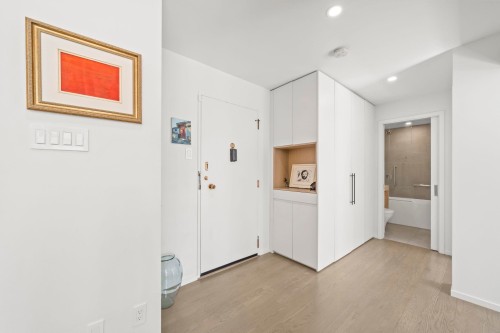 817-1445 Marpole Avenue, Vancouver, BC 