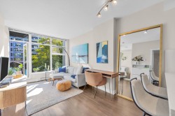 317-1777 7th Avenue WVancouver, BC V6J 0E5