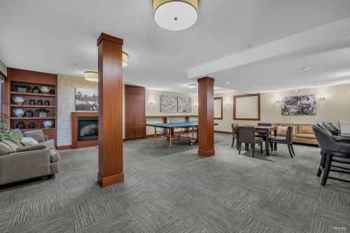 422-6828 Eckersley Road, Richmond, BC 