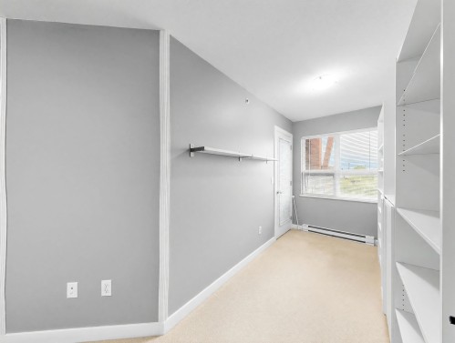 422-6828 Eckersley Road, Richmond, BC 