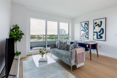 605-5788 Gilbert Road, Richmond, BC 