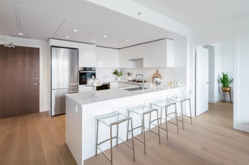 605-5788 Gilbert Road, Richmond, BC 