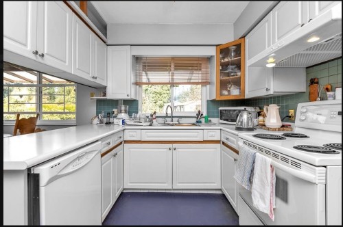 20932 Camwood Avenue, Maple Ridge, BC 