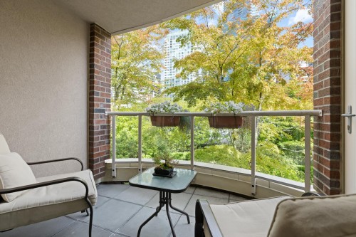 109-1111 Haro Street, Vancouver, BC 