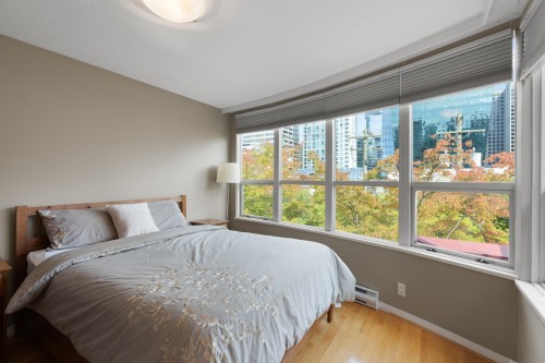 109-1111 Haro Street, Vancouver, BC 