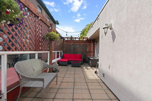109-1111 Haro Street, Vancouver, BC 