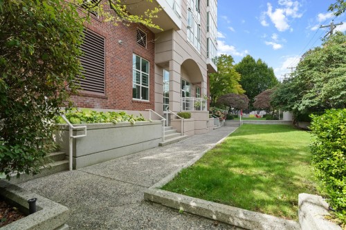 109-1111 Haro Street, Vancouver, BC 