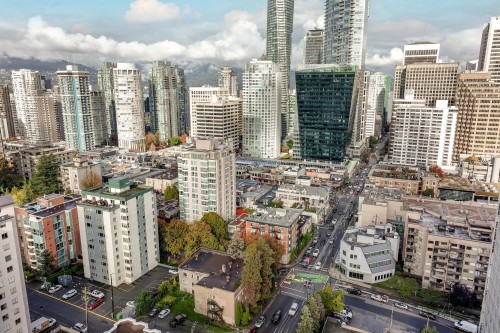 109-1111 Haro Street, Vancouver, BC 
