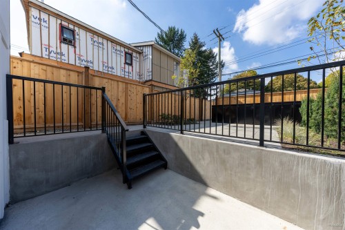 1-5385 Earles Street, Vancouver, BC 