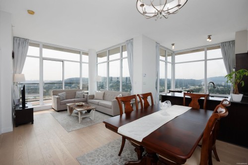 3704-2980 Atlantic Avenue, Coquitlam, BC 