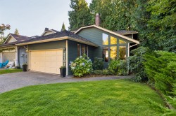 2102 Kirkstone Place North Vancouver, BC V7J 3R1