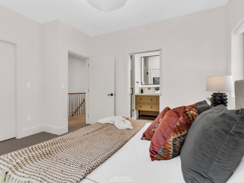 2-4088 Maple Crescent, Vancouver, BC 