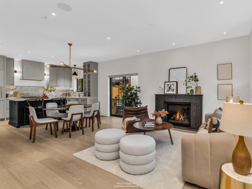 2-4088 Maple Crescent, Vancouver, BC 