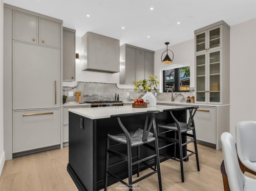 2-4088 Maple Crescent, Vancouver, BC 
