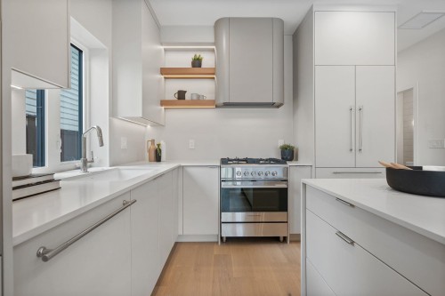 2-2211 William Street, Vancouver, BC 