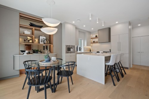 2-2211 William Street, Vancouver, BC 