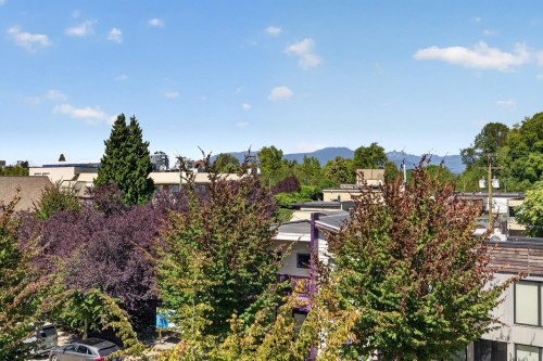 401-688 16Th Avenue E, Vancouver, BC 