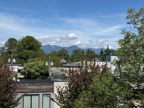 401-688 16Th Avenue E, Vancouver, BC 