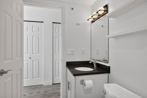 401-688 16Th Avenue E, Vancouver, BC 