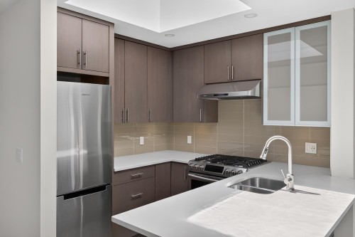401-688 16Th Avenue E, Vancouver, BC 