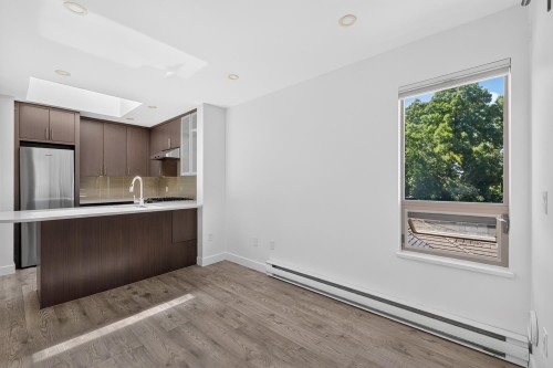401-688 16Th Avenue E, Vancouver, BC 