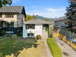 626 13th Street ENorth Vancouver, BC V7L 2M5